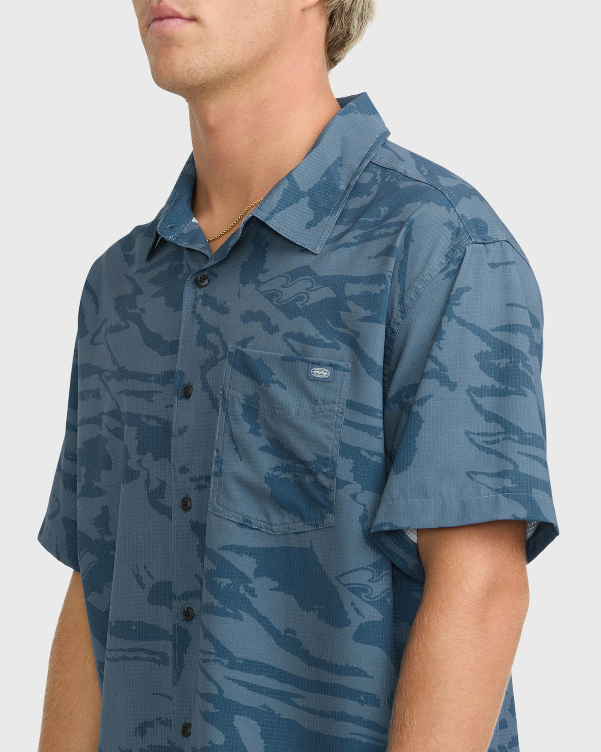 Billabong Men's Adventure Division Surftrek Perforated Short Sleeve Woven Shirt - China Blue