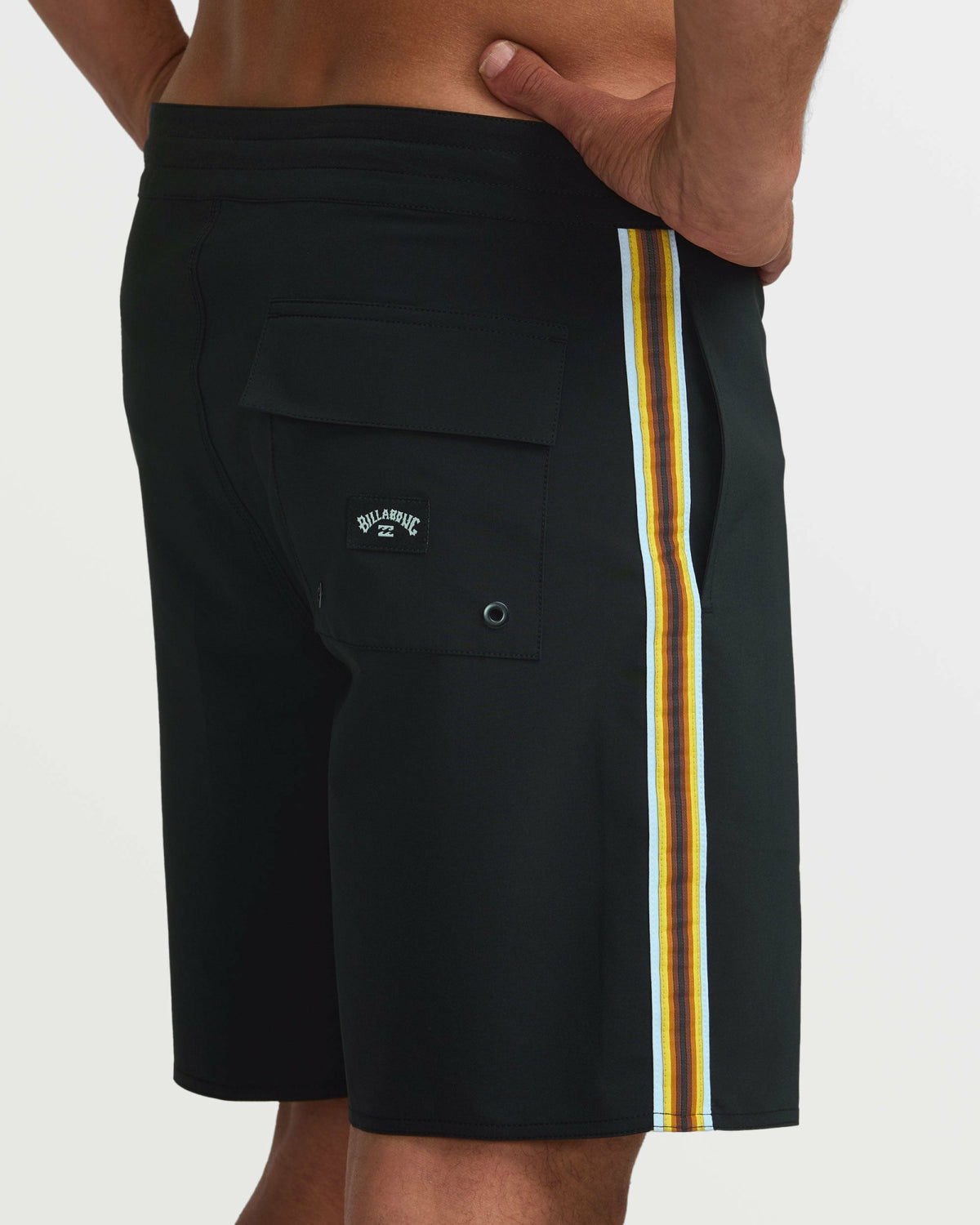 Billabong Men's Wategos Lo Tide 19\" Boardshorts - Black