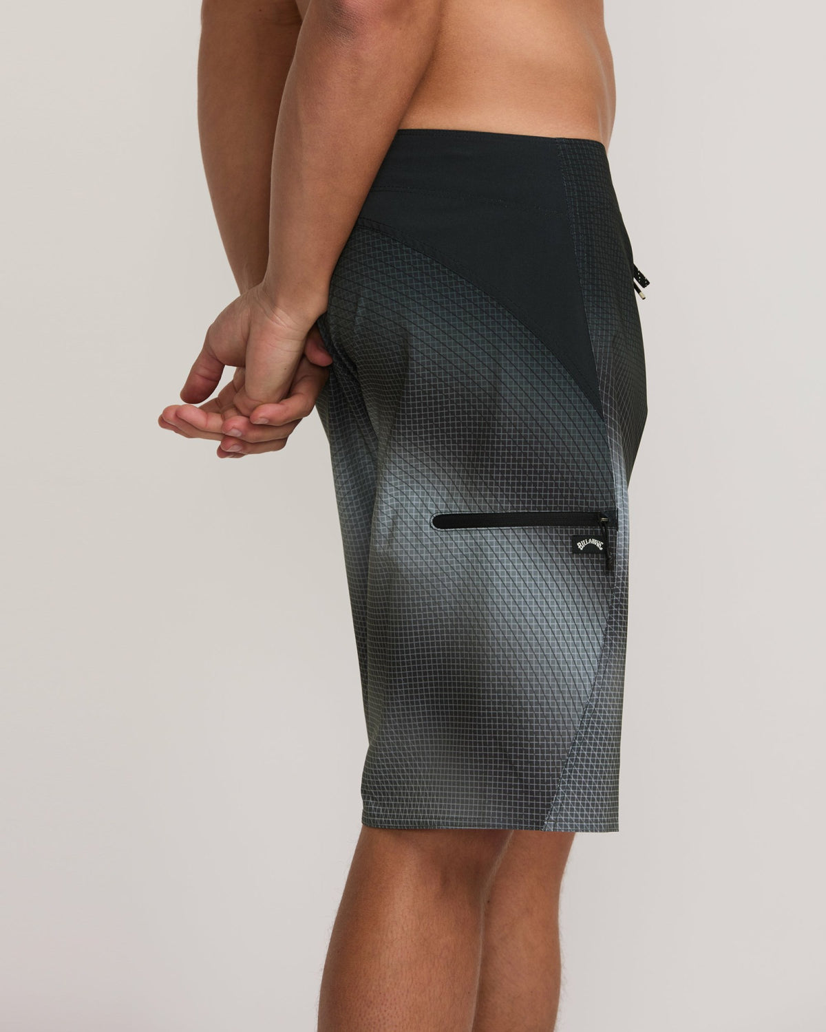 Billabong Men's Fluid Pro Performance 21\" Boardshorts - Black