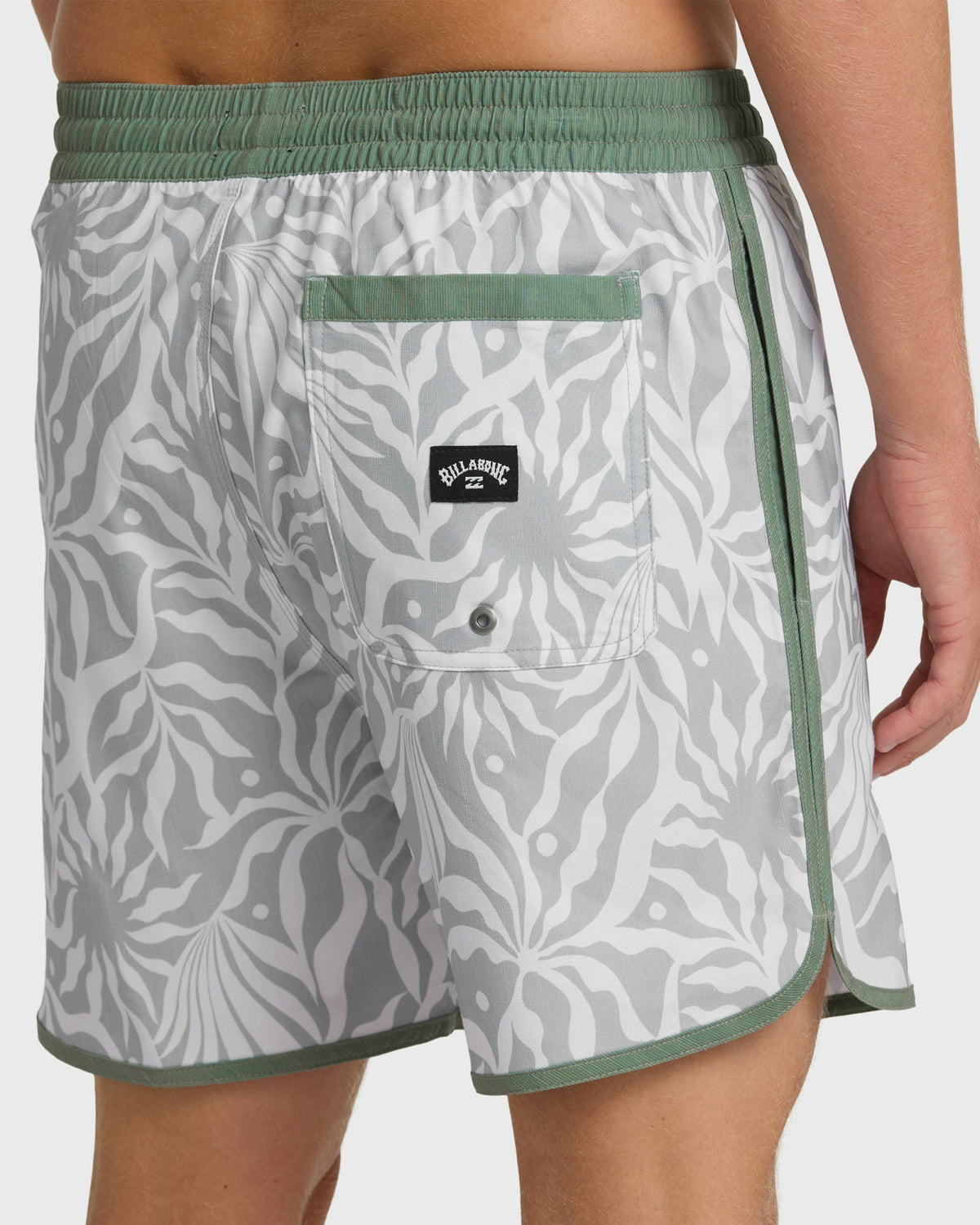Billabong Men's Seventy Three Layback 16\" Trunks - Alloy