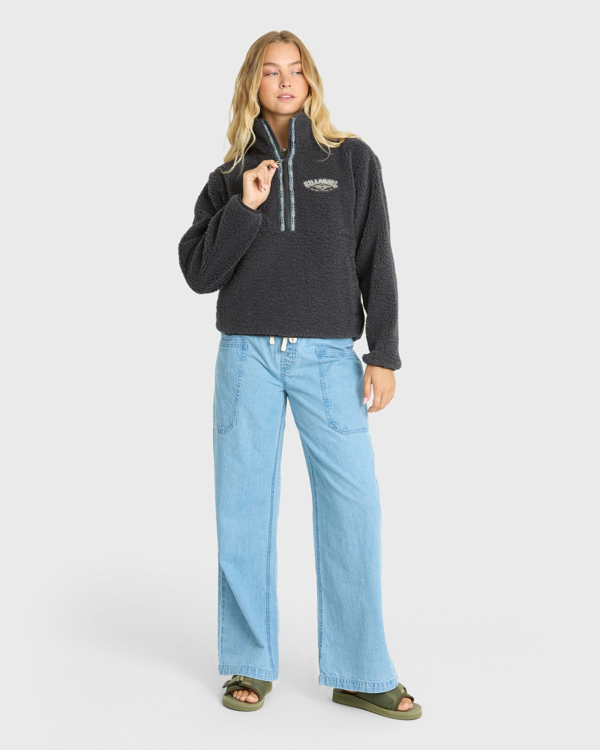 Billabong Women's Horizon Sherpa Mock Neck Half Zip Sweatshirt - Black Sands