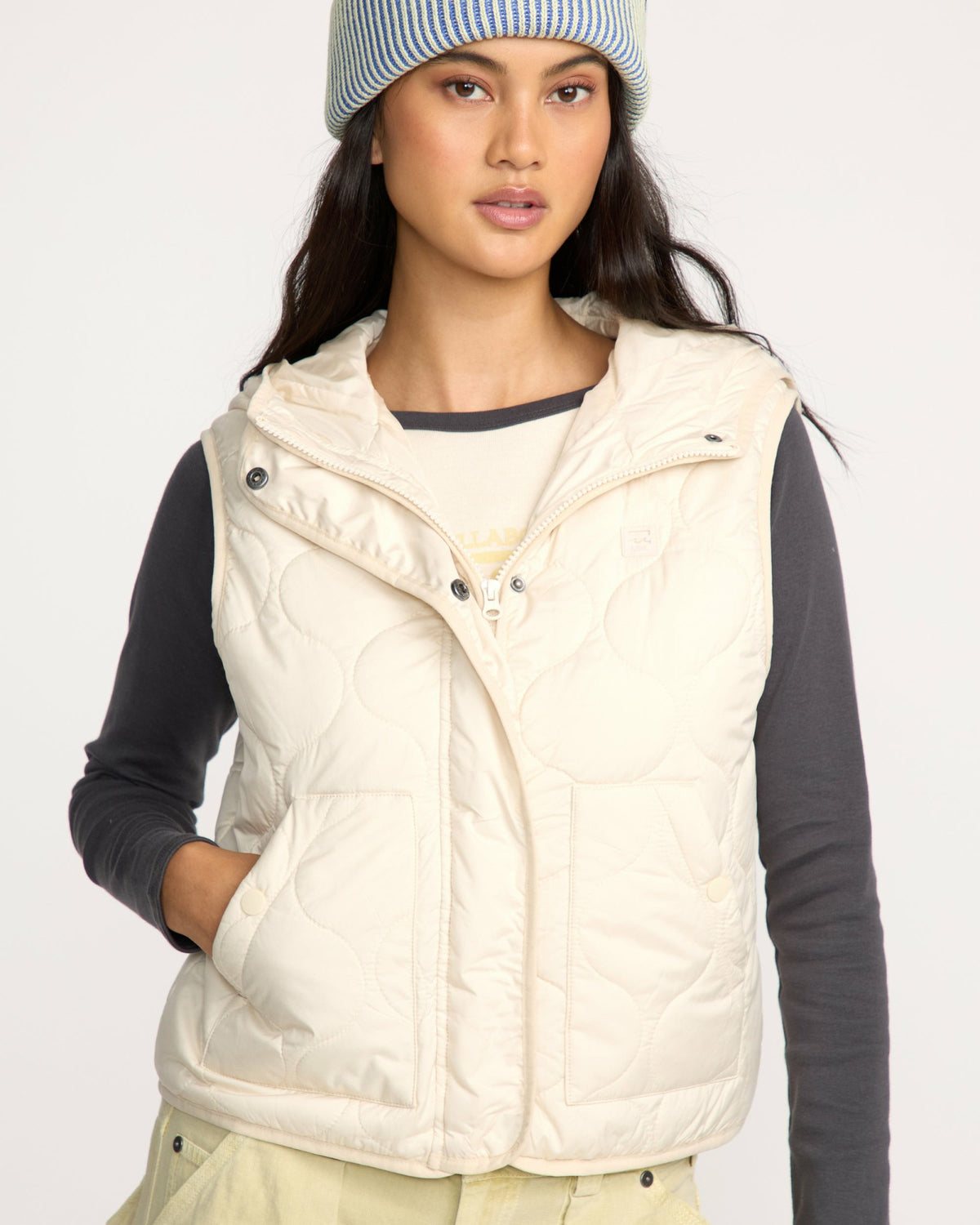 Billabong Women's A\/Div Cliffs Quilted Lightweight Vest - Whitecap