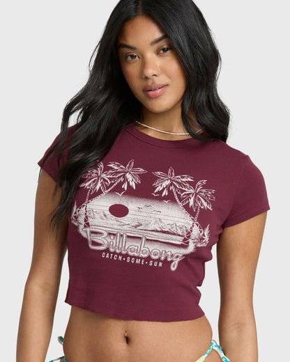 Billabong Women's Catch Some Sun Short Sleeve T-Shirt - Red Dahlia