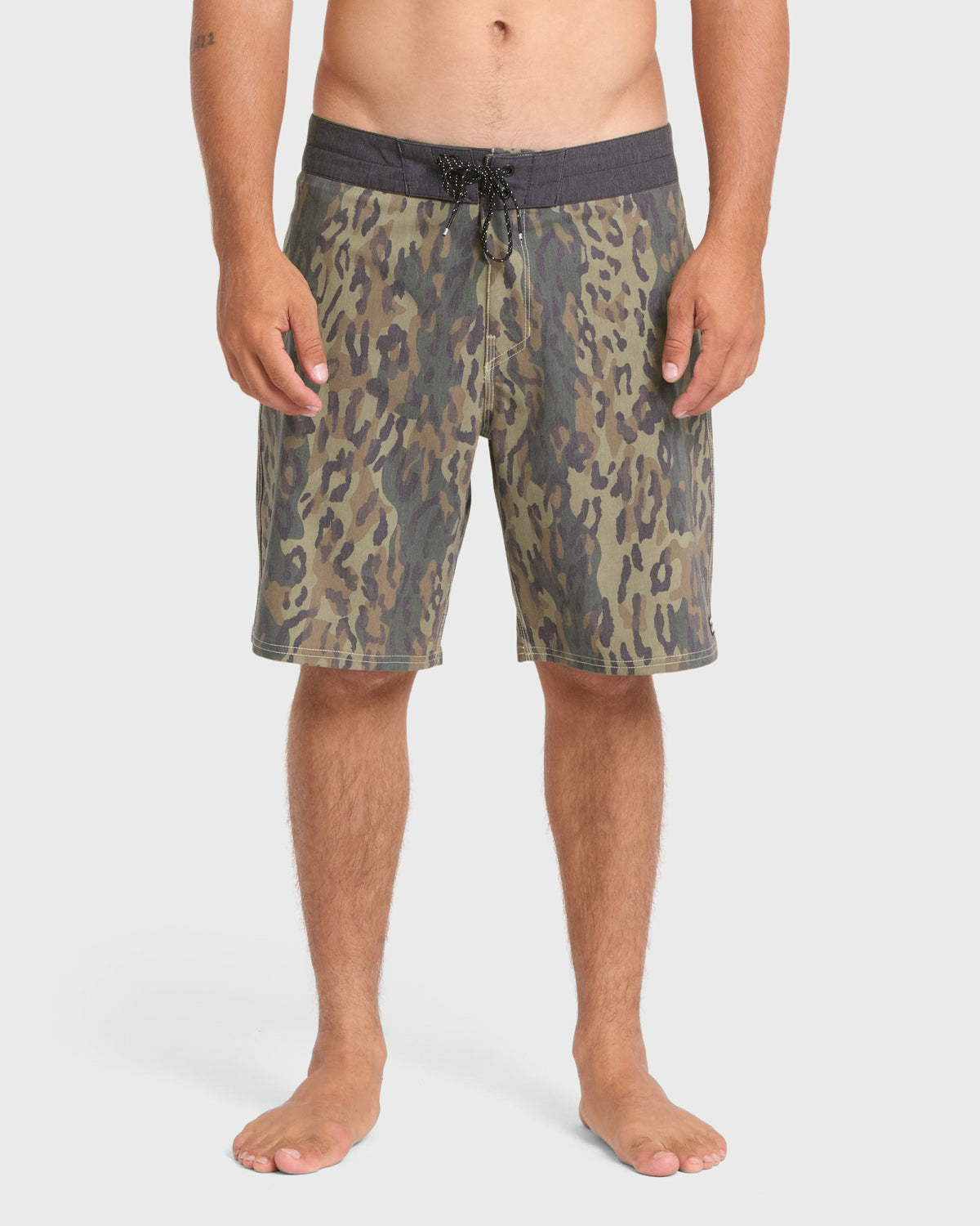 Billabong Men's Sundays Pro 19\" Boardshorts - Khaki