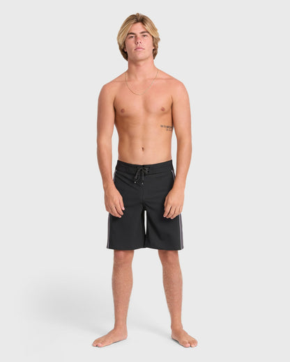 Billabong Men's New Wave Pro 19\" Boardshorts - Black