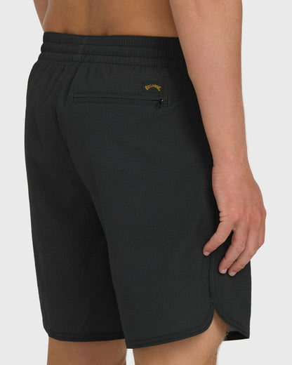Billabong Men's Reform Layback 17\" Trunks - Black