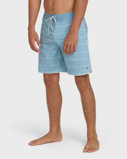 Billabong Men's 73 Lo Tide 18\" Boardshorts - Real Teal