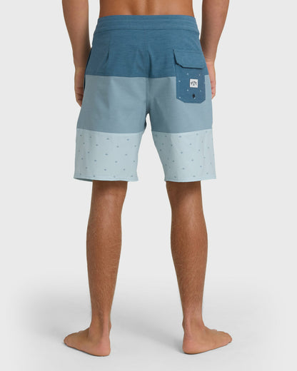 Billabong Men's Tribong Lo Tide 19\" Boardshorts - Blue Fog Multi - Blue Fog
