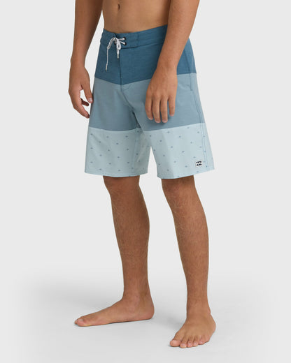 Billabong Men's Tribong Lo Tide 19\" Boardshorts - Blue Fog Multi - Blue Fog