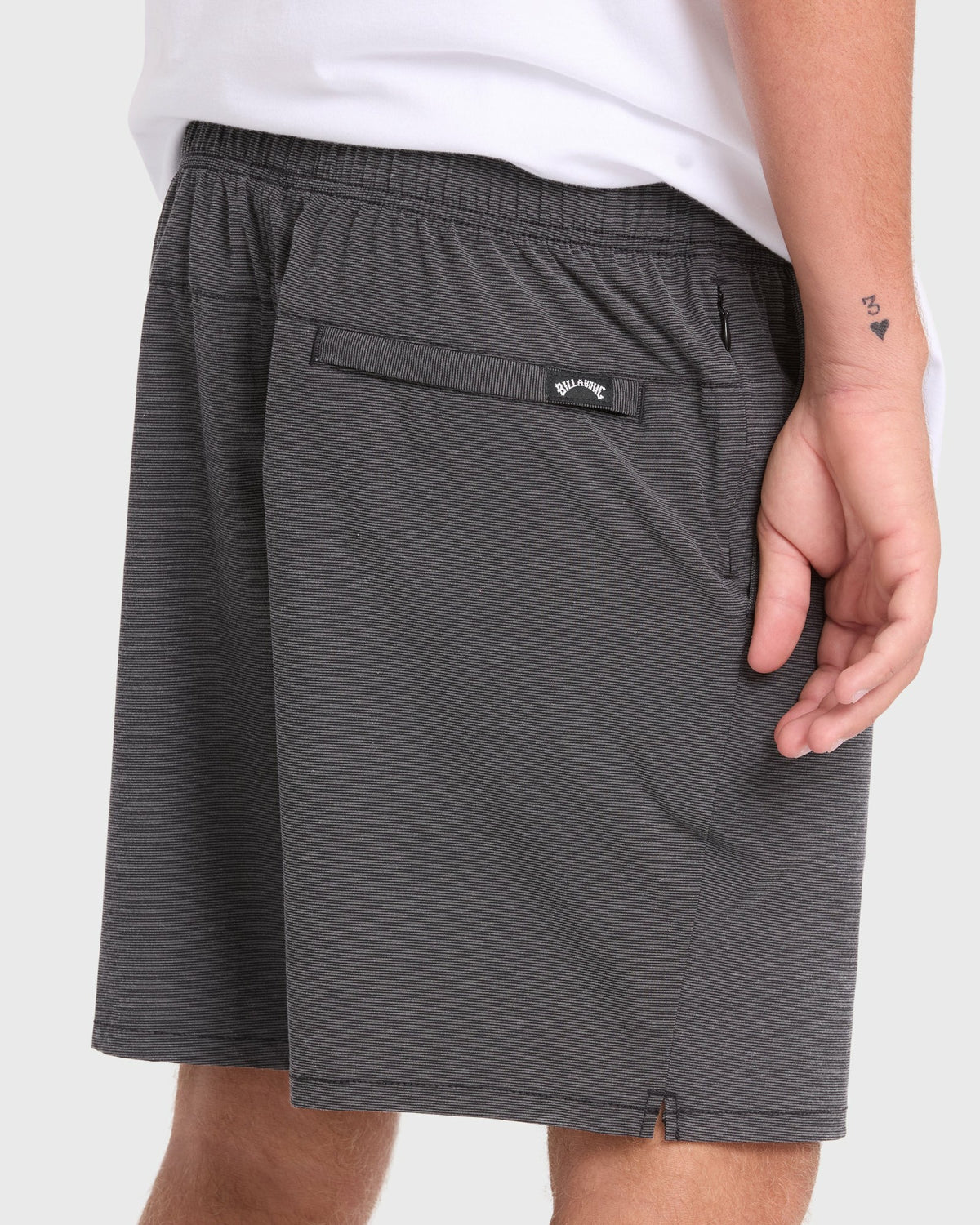 Billabong Men's Crossfire Elastic Wave Washed 18\" Amphibian Hybrid Shorts - Black
