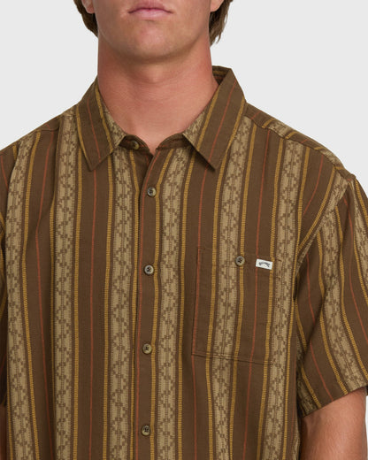 Billabong Men's Sundays Jacquard Short Sleeve Woven Shirt - Vintage Khaki