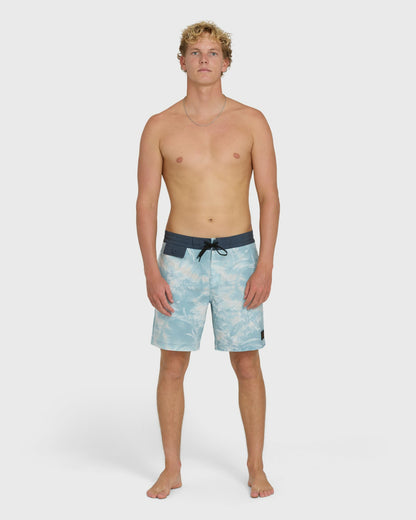 Billabong Men's True North Garage Lo Tide 18\" Boardshorts - Blue Fog
