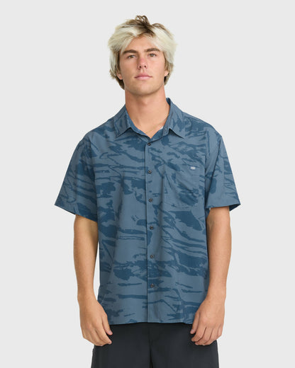 Billabong Men's Adventure Division Surftrek Perforated Short Sleeve Woven Shirt - China Blue