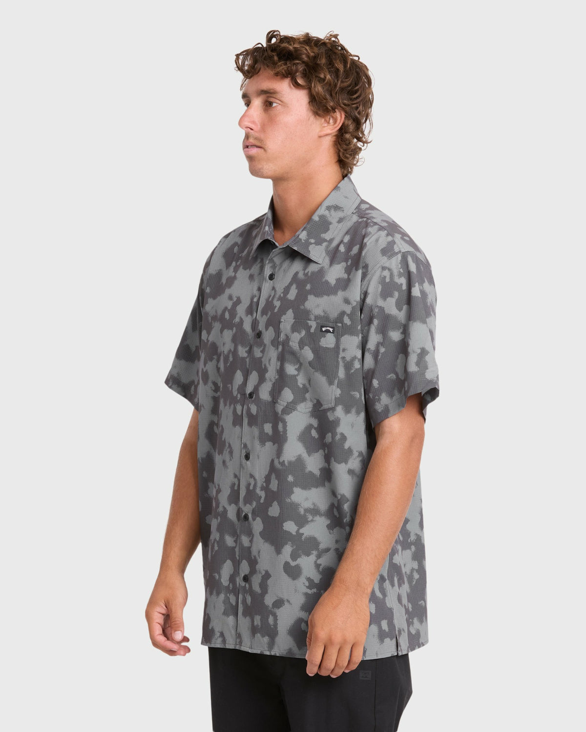 Billabong Men's Adventure Division Surftrek Perforated Short Sleeve Woven Shirt - Black