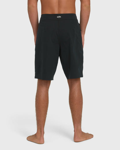 Billabong Men's Boat Trip Pro 19\" Boardshorts - Black
