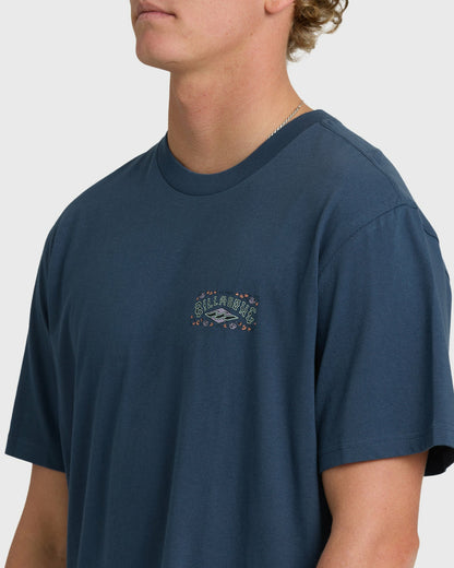 Billabong Men's Heritage Arch Premium Short Sleeve T-Shirt - Dark Denim