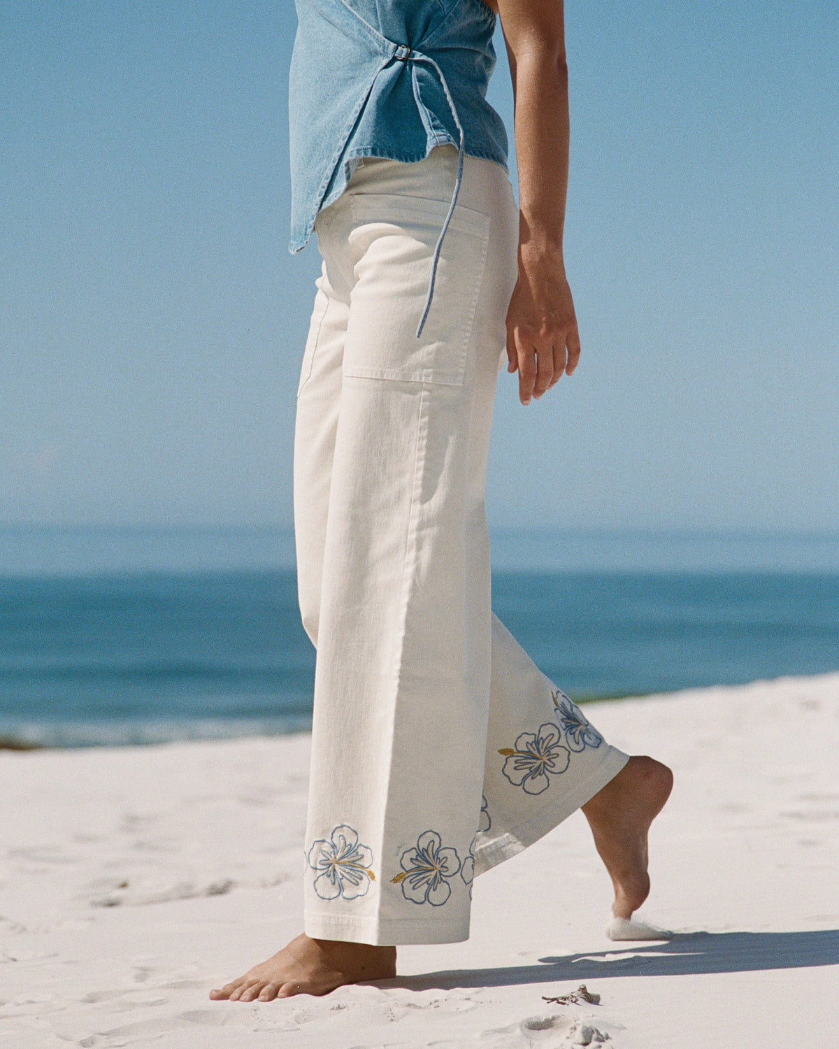 Billabong Women's Hibiscus Wave 5-Pocket Pants - White Cap