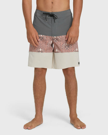 Billabong Men's Tribong Pro 19\" Boardshorts - Ash Rose