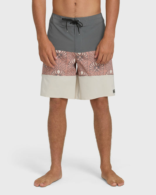 Billabong Men's Tribong Pro 19\" Boardshorts - Ash Rose