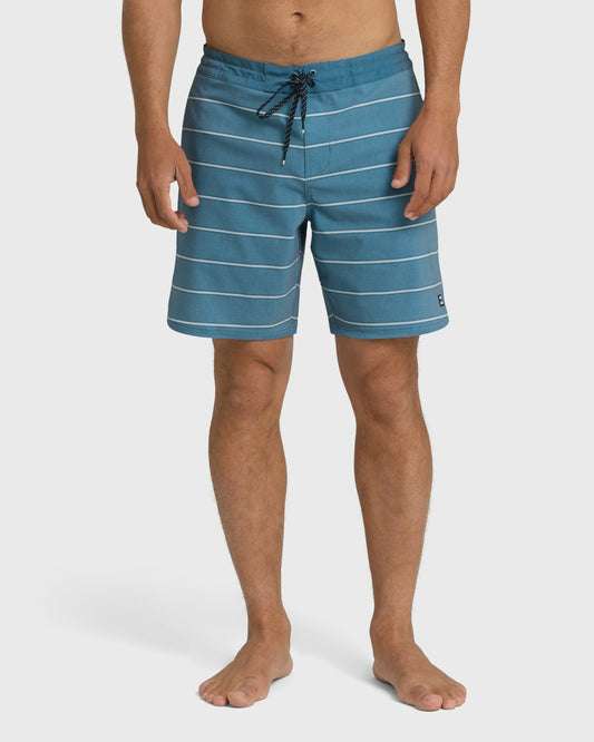 Billabong Men's 73 Lo Tide 18\" Boardshorts - Real Teal