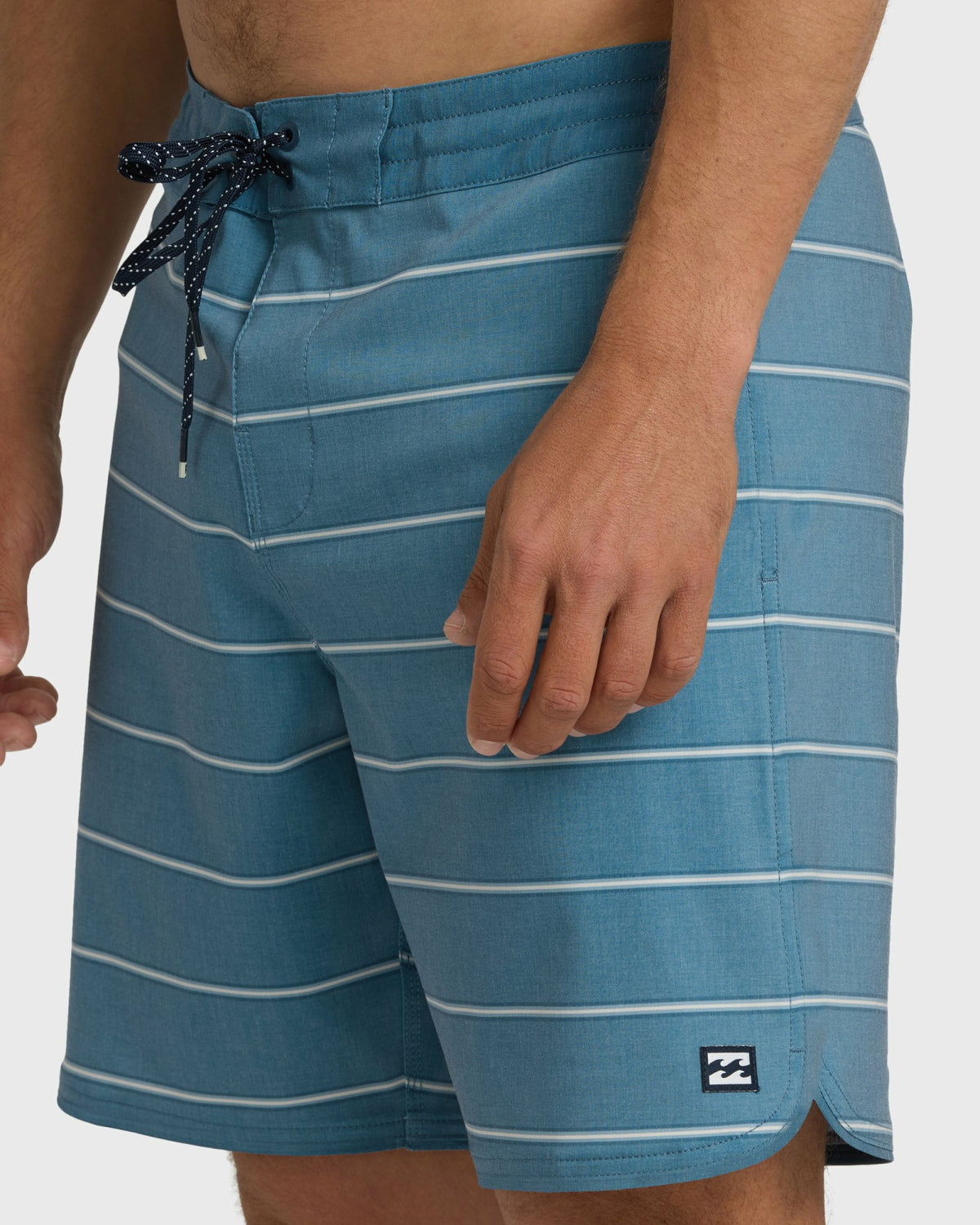 Billabong Men's 73 Lo Tide 18\" Boardshorts - Real Teal