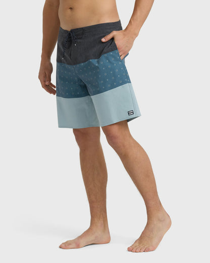 Billabong Men's Tribong Lo Tide 19\" Boardshorts - Real Teal