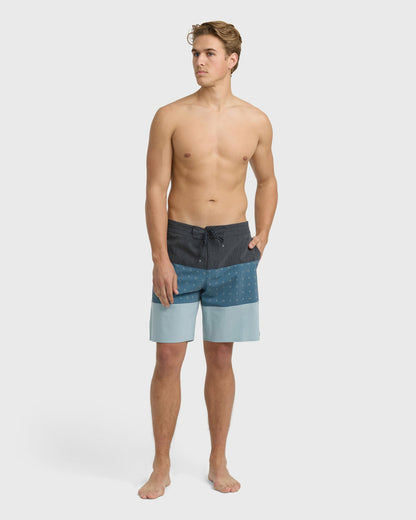 Billabong Men's Tribong Lo Tide 19\" Boardshorts - Real Teal