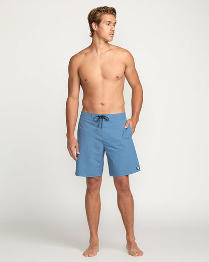 Billabong Men's Wategos Lo Tide 19\" Boardshorts - Carolina Blue