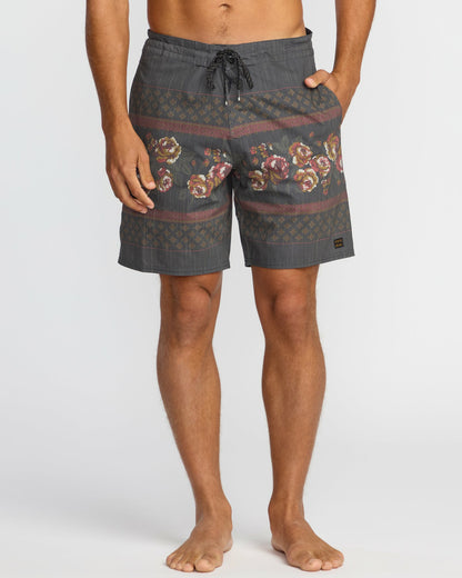 Billabong Men's Sundays Lo Tide 19\" Boardshorts - Black