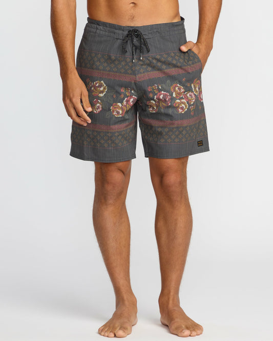 Billabong Men's Sundays Lo Tide 19\" Boardshorts - Black