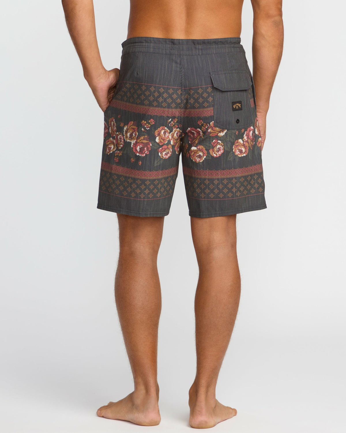 Billabong Men's Sundays Lo Tide 19\" Boardshorts - Black