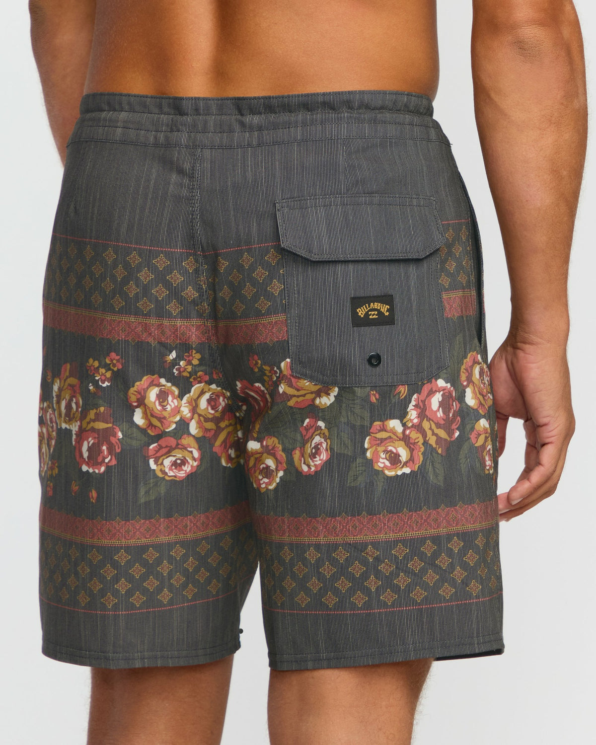 Billabong Men's Sundays Lo Tide 19\" Boardshorts - Black