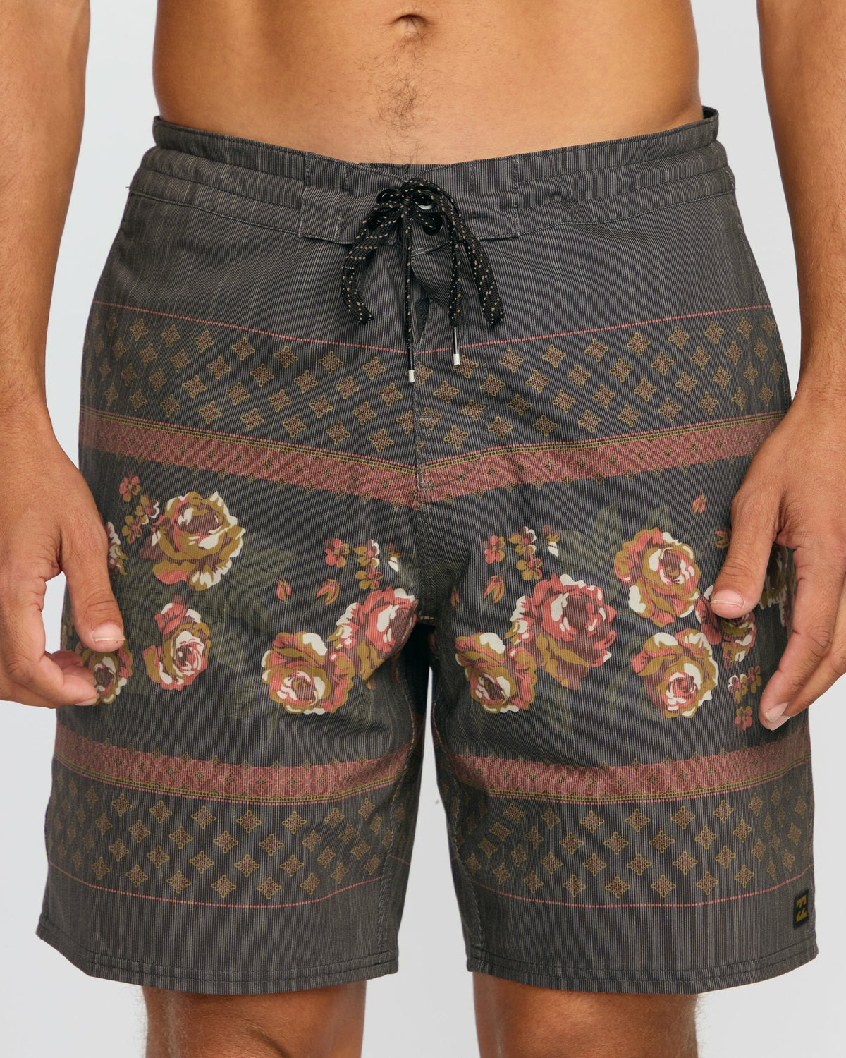 Billabong Men's Sundays Lo Tide 19\" Boardshorts - Black