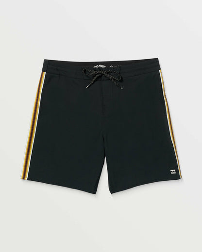 Billabong Men's Wategos Lo Tide 19\" Boardshorts - Black