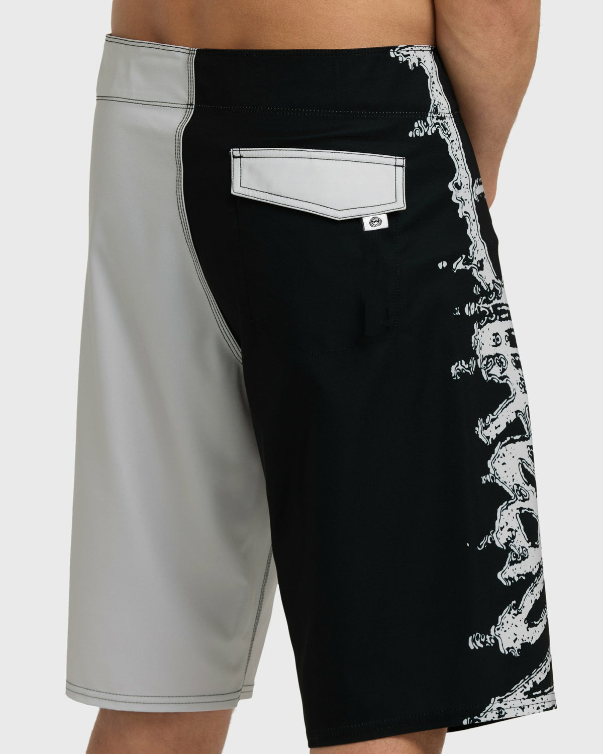 Billabong Men's Inverted Pro 22\" Boardshorts - Black\/White