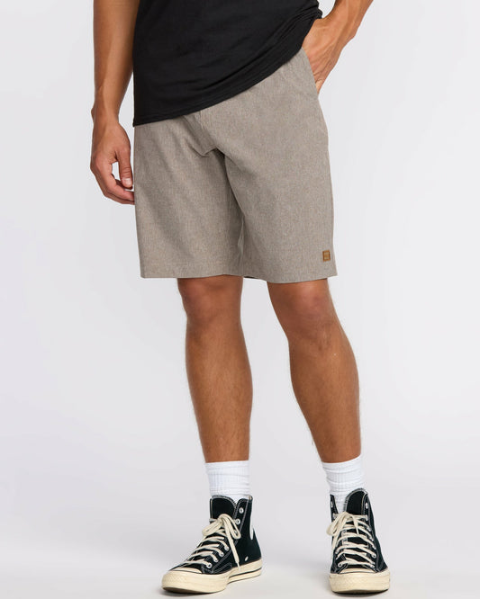 Billabong Men's Crossfire Submersible 21\" Hybrid Shorts - Tobacco