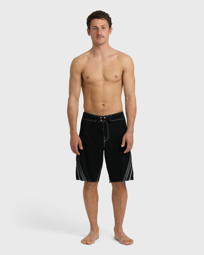 Billabong Men's Fluid 2K Pro Performance 21\" Boardshorts - Black White
