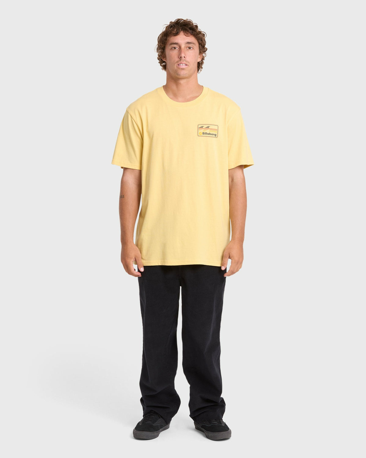 Billabong Men's Runner Premium Short Sleeve Cotton T-Shirt - Raffia