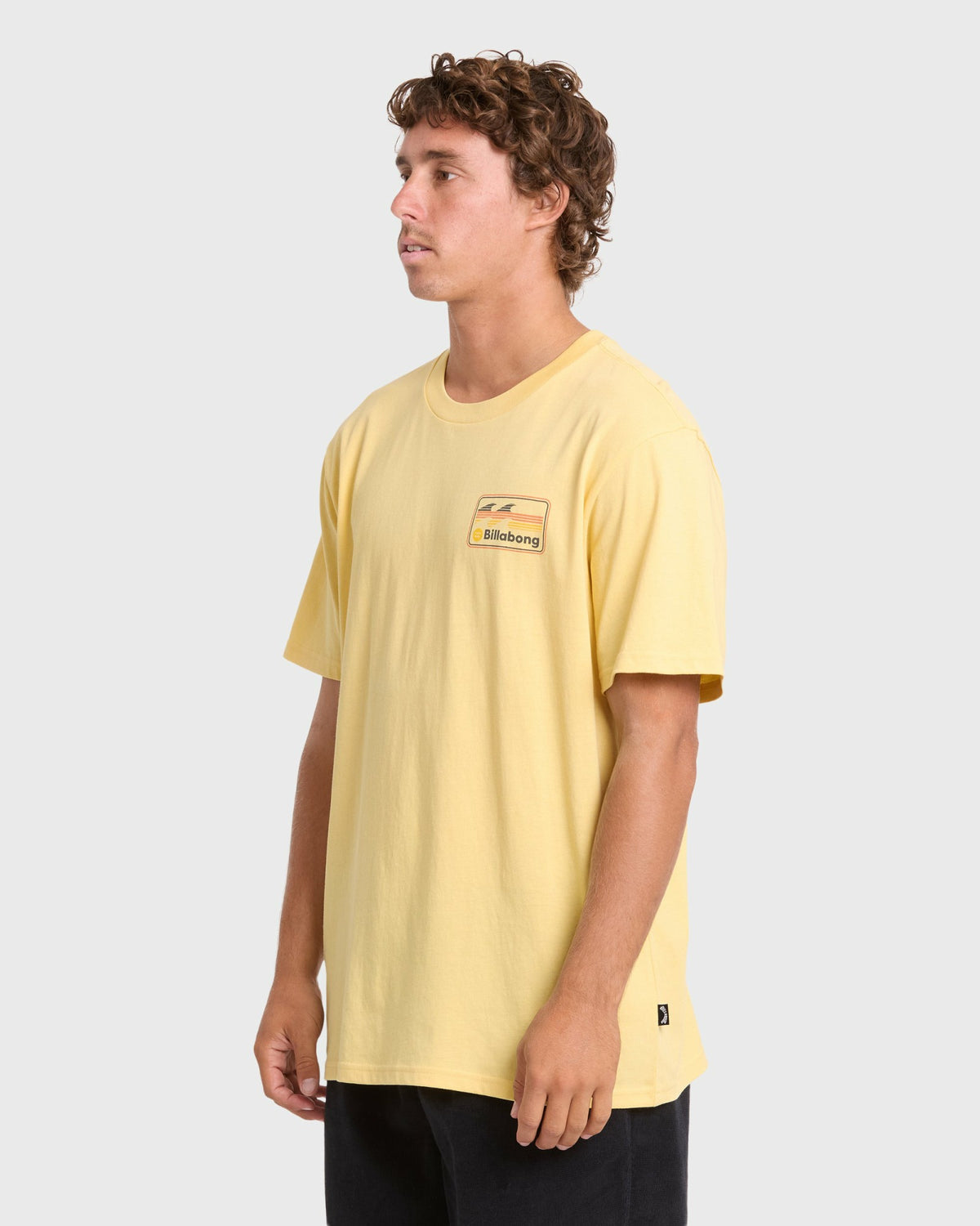 Billabong Men's Runner Premium Short Sleeve Cotton T-Shirt - Raffia