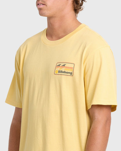 Billabong Men's Runner Premium Short Sleeve Cotton T-Shirt - Raffia