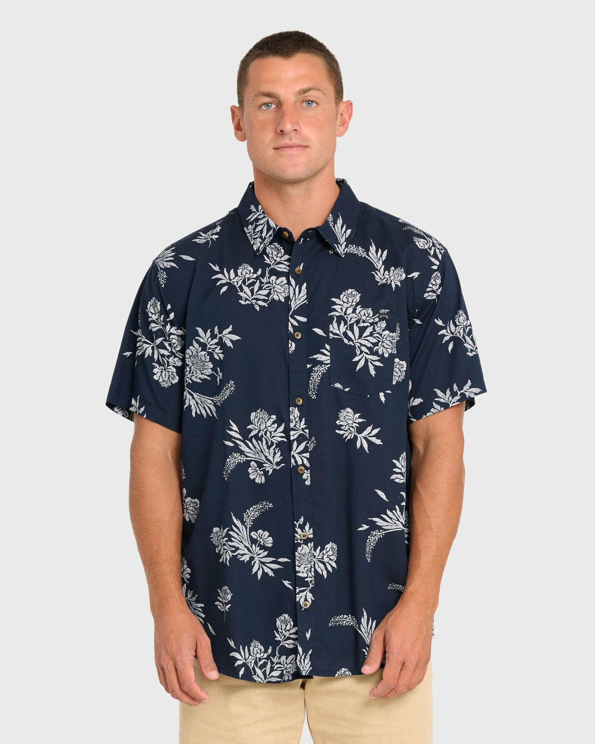 Billabong Men's Sundays Short Sleeve Woven Shirt - True Navy