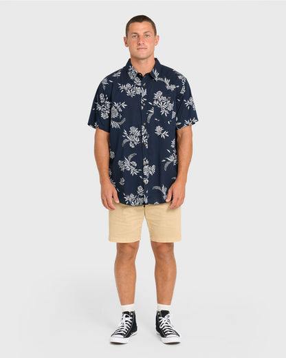 Billabong Men's Sundays Short Sleeve Woven Shirt - True Navy