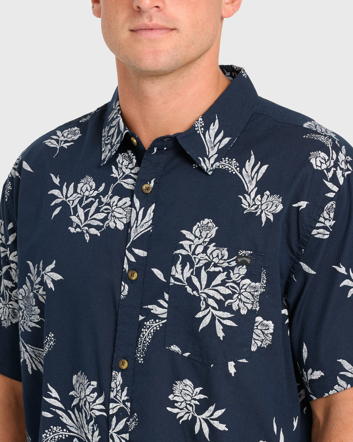 Billabong Men's Sundays Short Sleeve Woven Shirt - True Navy