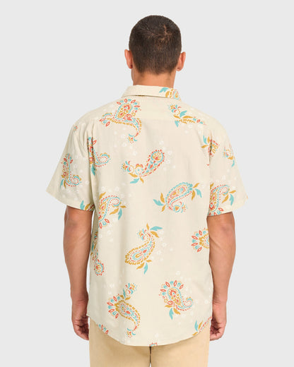 Billabong Men's Sundays Short Sleeve Woven Shirt - Oatmeal