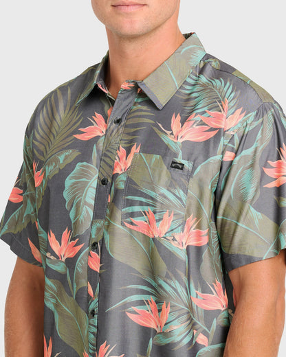 Billabong Men's Sundays Lounge Short Sleeve Woven Shirt - Phantom