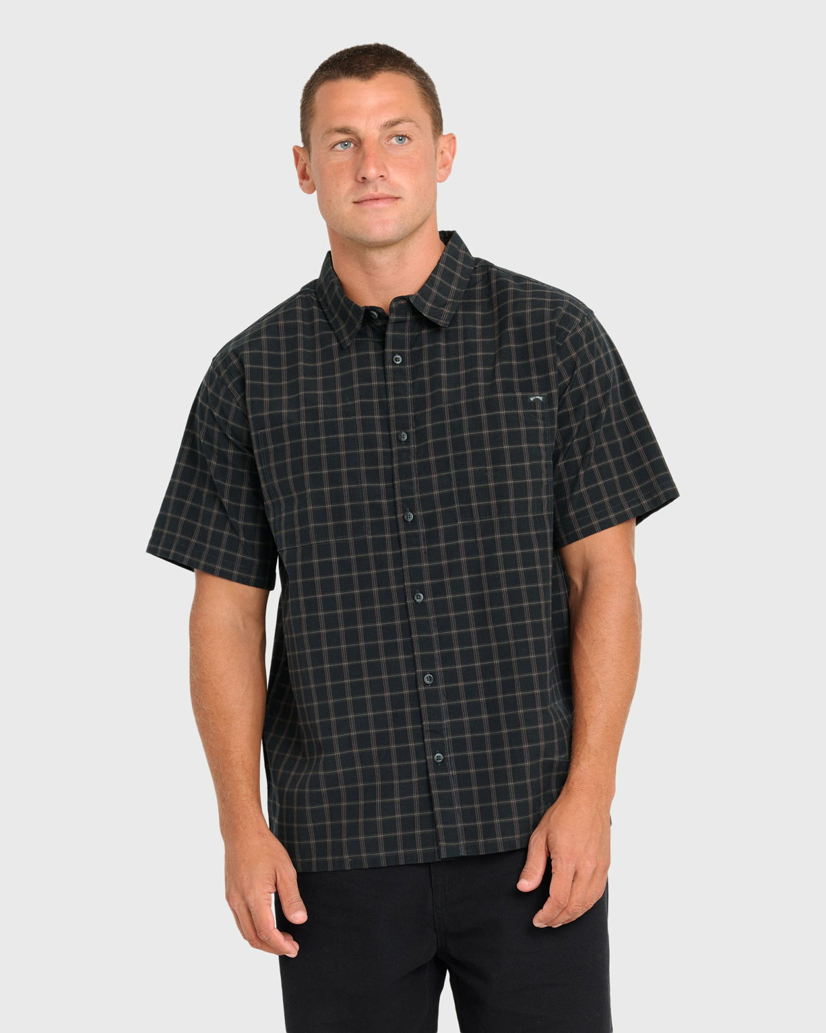 Billabong Men's Vista Short Sleeve Woven Shirt - Phantom