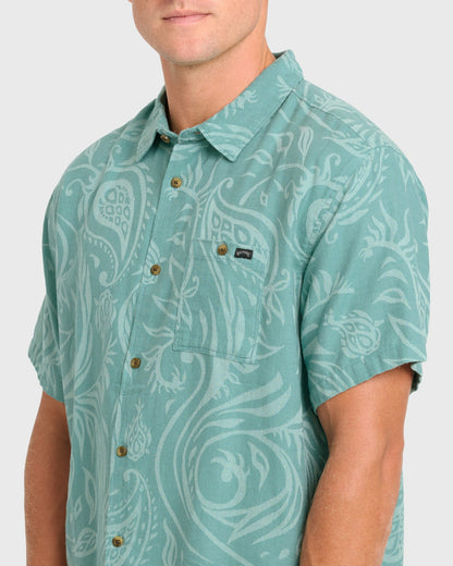 Billabong Men's Sundays Jacquard Short Sleeve Woven Shirt - Blue Surf