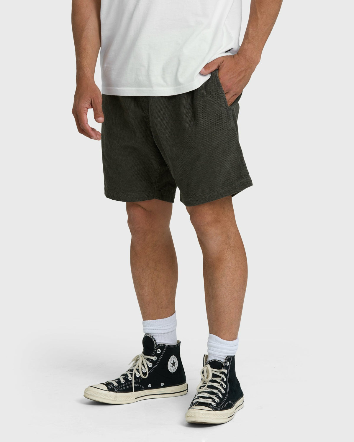 Billabong Men's Larry Layback 17\" Corduroy Shorts - Dark Gray