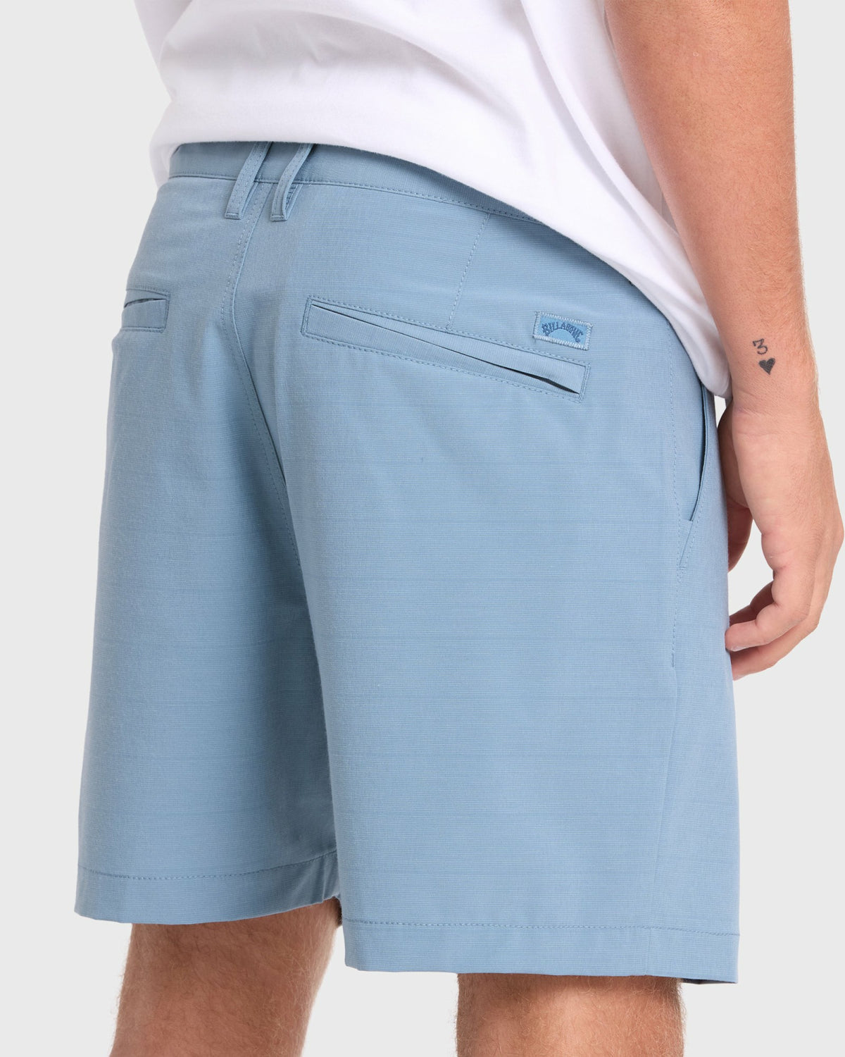 Billabong Men's Crossfire Submersible 17\" Amphibian Hybrid Shorts - Blue Fog