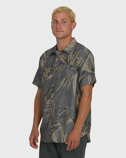 Billabong Men's Sundays Lounge Short Sleeve Woven Shirt - Black